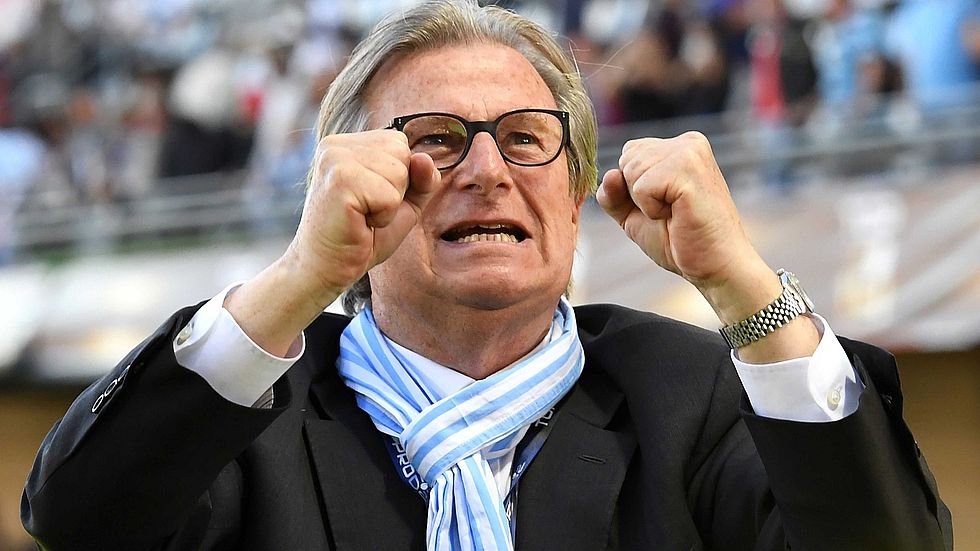 Jacky Lorenzetti defiende los rugbiers profesionales