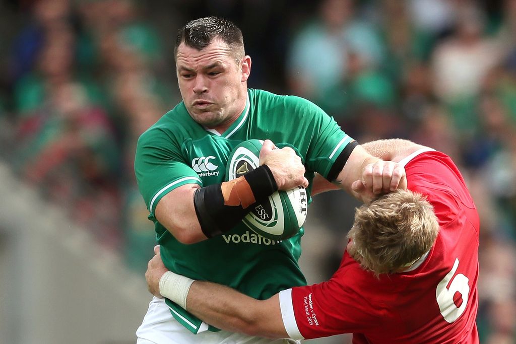 Cian Healy llega los 100