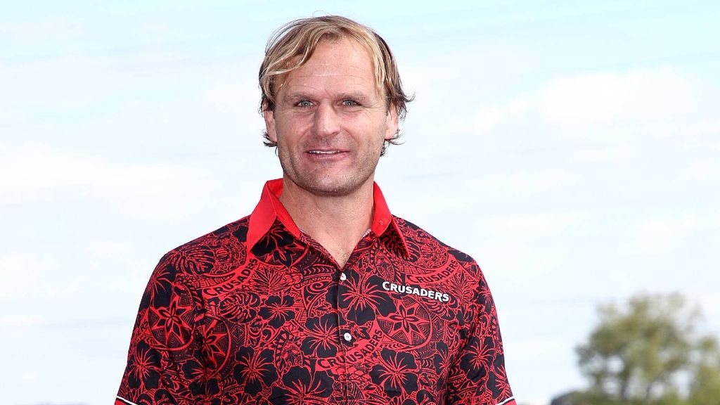 Scott Robertson espera agazapado su momento