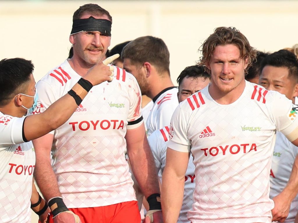 Michael Hooper, ofrece apoyo a los Waratahs