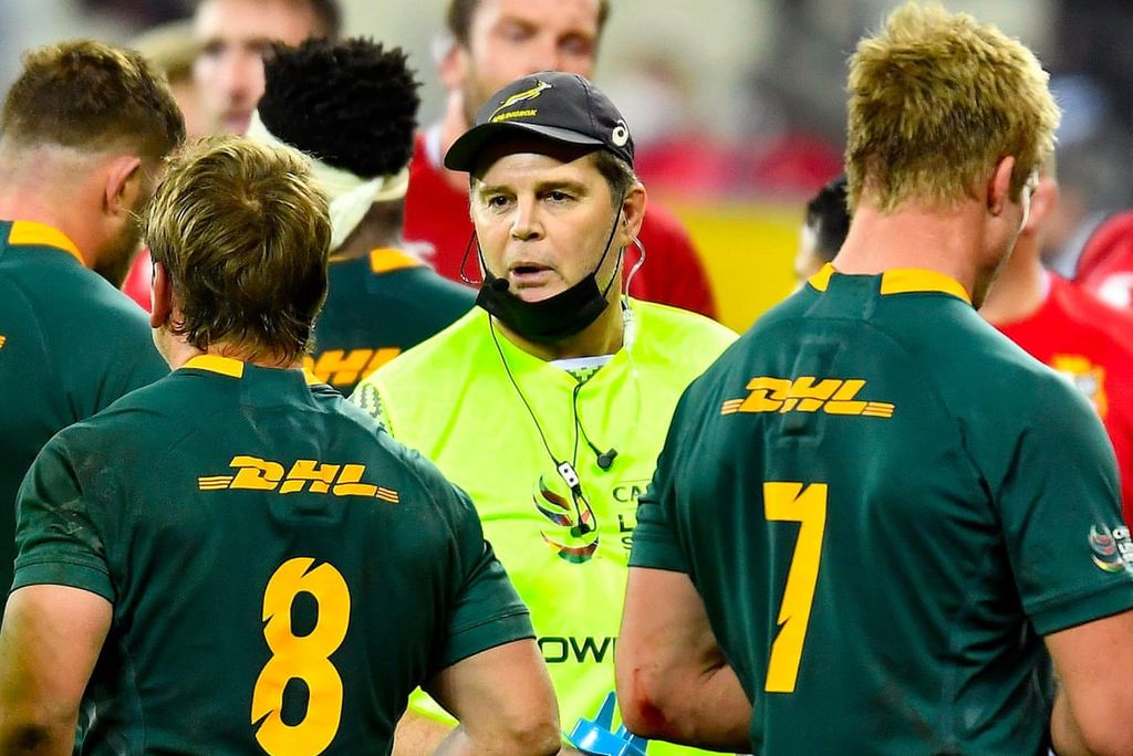 Rassie Erasmus le mete presión a la terna arbitral