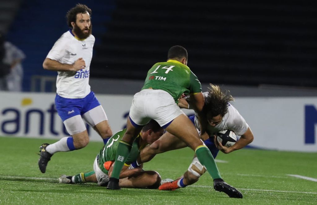 El sueño de Brasil chocará con las fortalezas de Uruguay