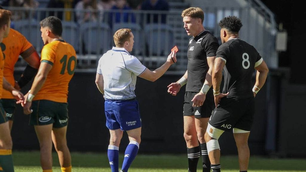 Rugby Championship: La brutal patada de Jordie Barrett sobre Koroibete