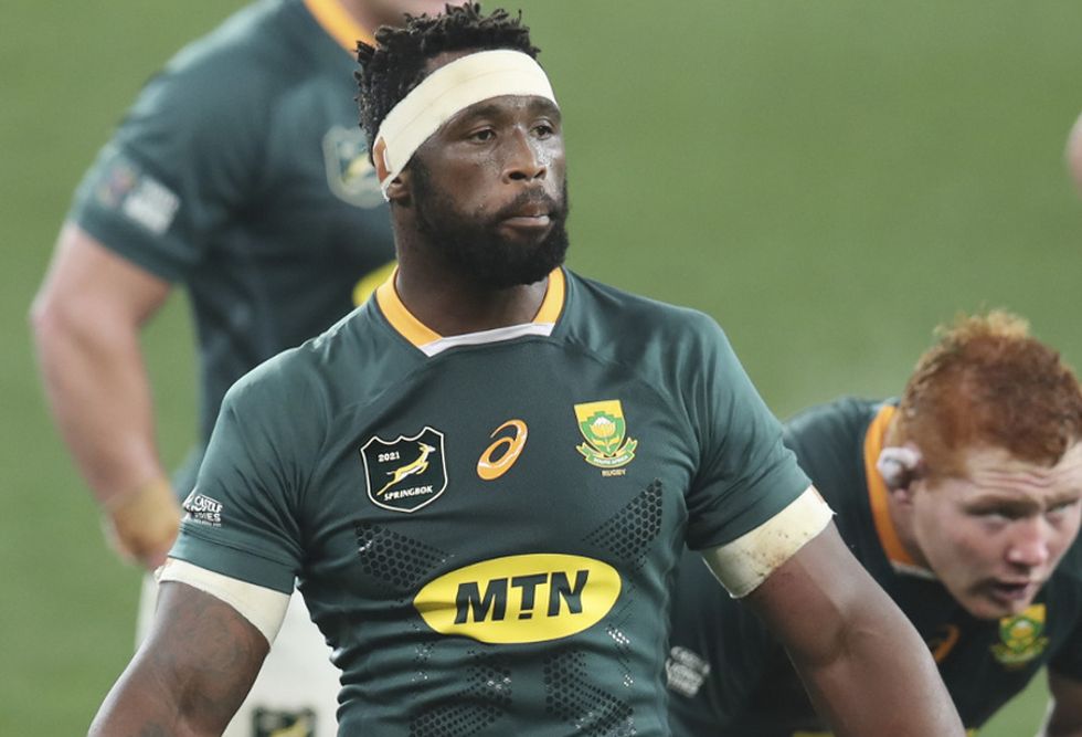 Siya Kolisi: “Bebía, ya fuera feliz o triste”