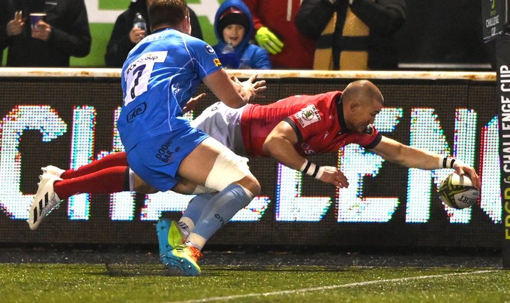 Challenge Cup: Victorias de Newcastle Falcons y Lyon LOU