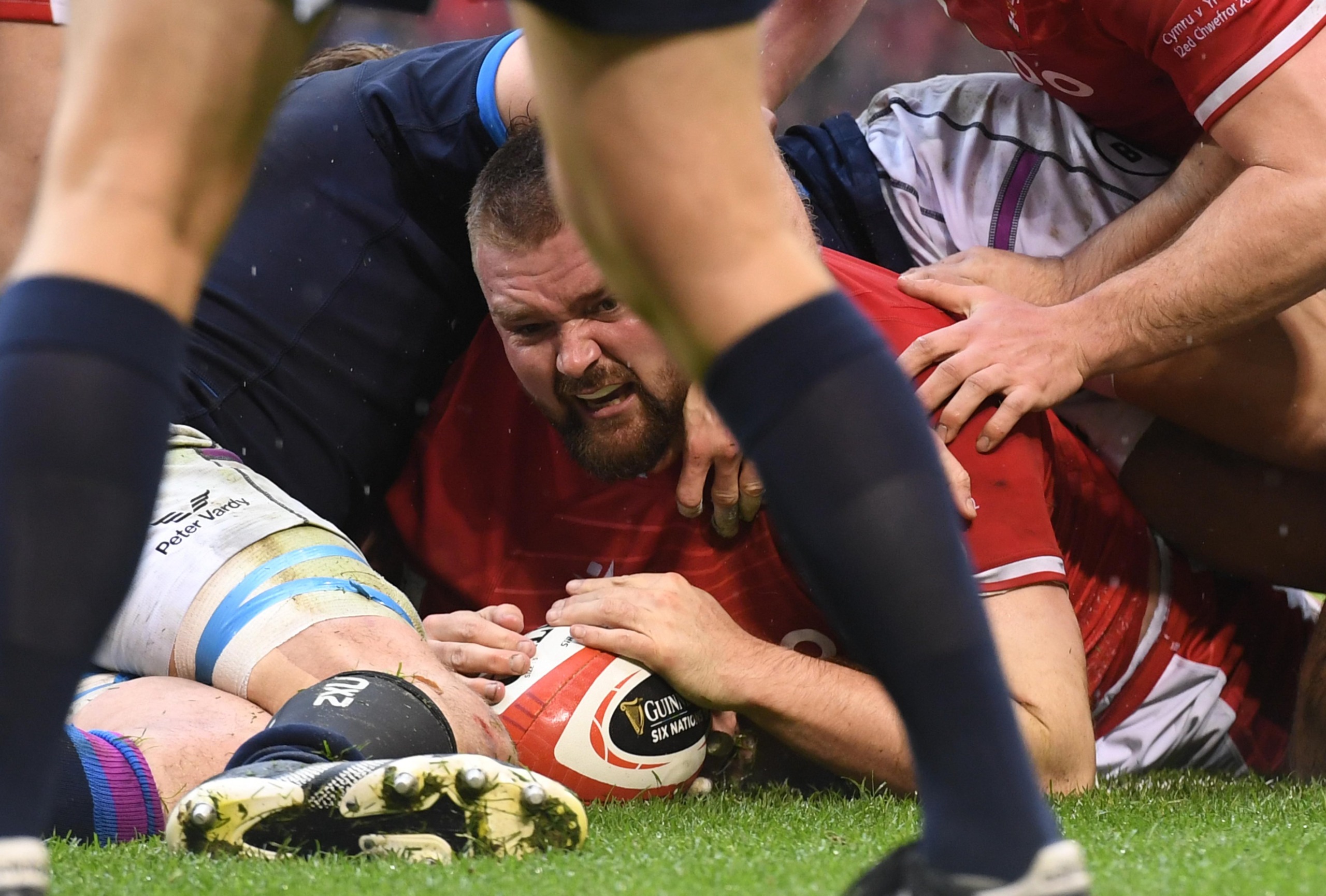 6N: El campeón sigue con vida