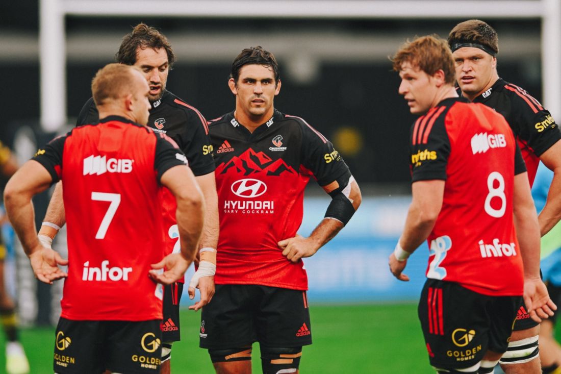 Super Rugby Pacific: Matera será suplente en Crusaders