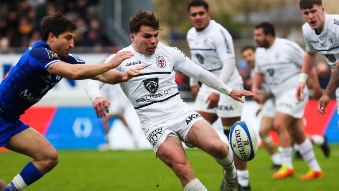 Top 14: Castres le ganó al campeón y sigue prendido