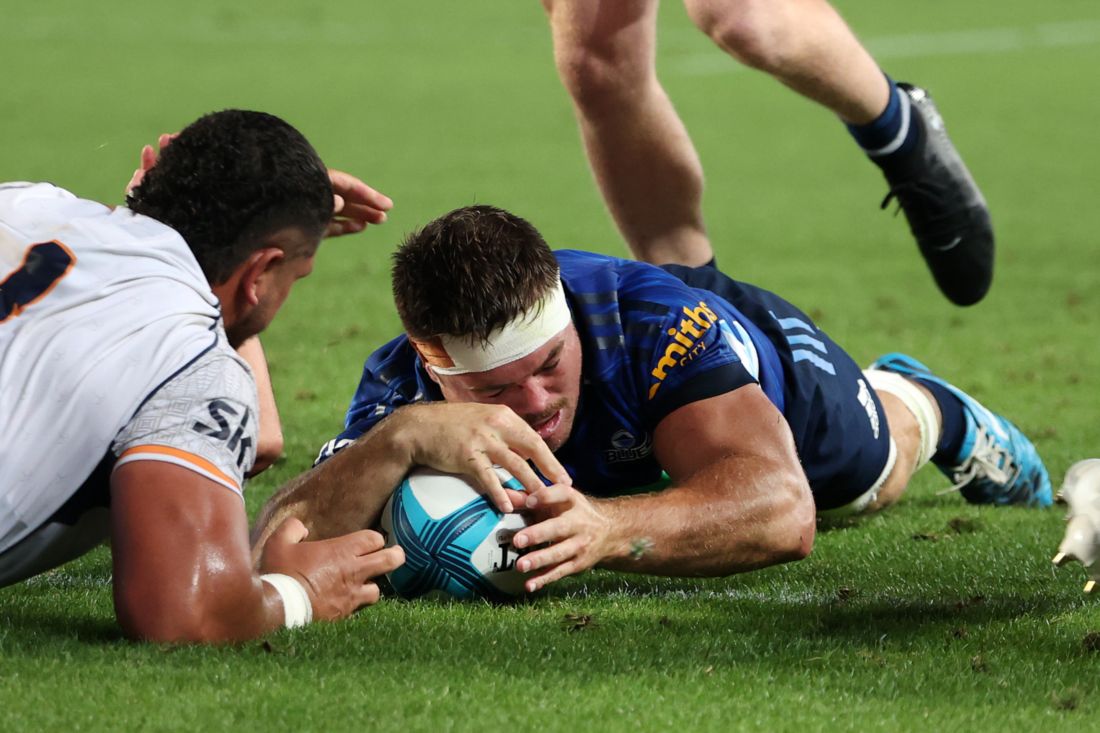 Super Rugby Pacific: Blues y Brumbies afrontan dos paradas difíciles