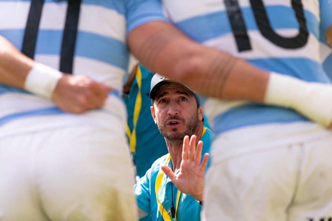 Santiago Gómez Cora: “Todo el tiempo hablamos con el plantel de la curva de aprendizaje”