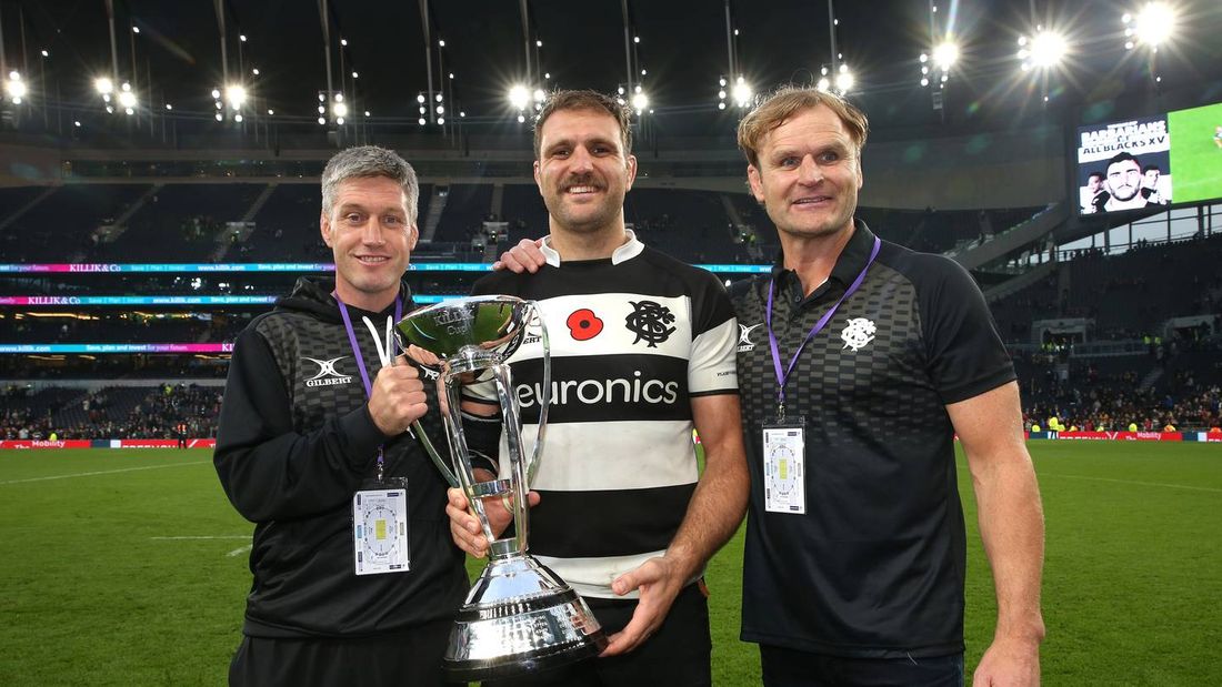 Festejo de Barbarian FC sobre los All Blacks XV