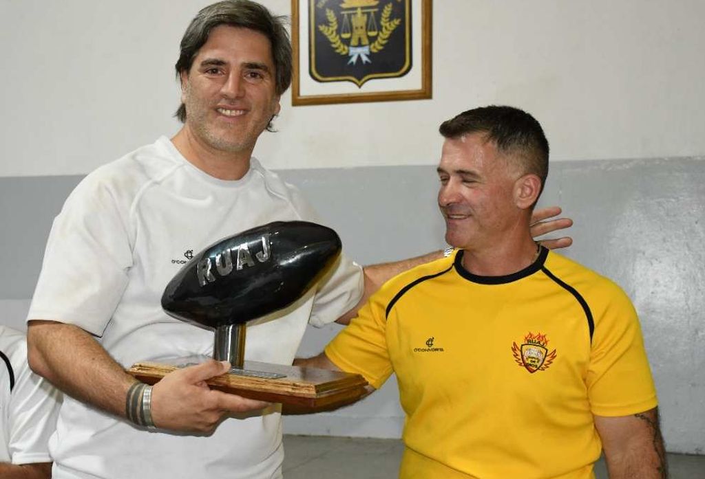 En Bouwer, el equipo Ruaj de rugby tuvo su final de temporada