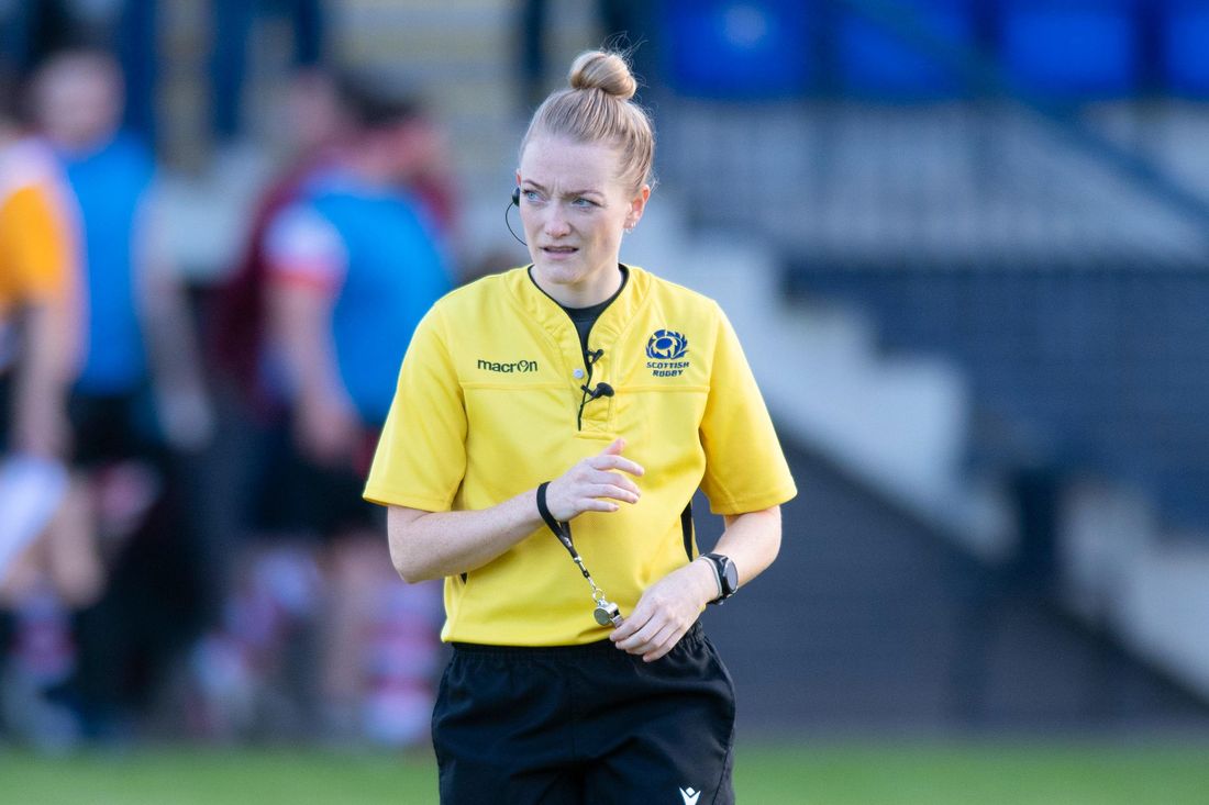 Entrenador de Pau fue sancionado por mala conducta con un árbitro