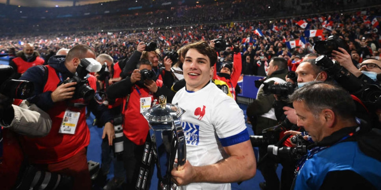 Antoine Dupont NO jugará en Toulouse durante toda la próxima temporada