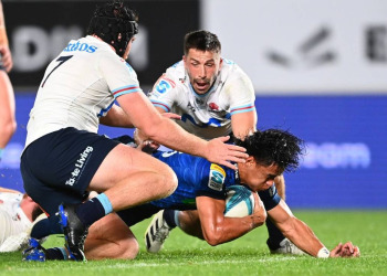 Súper Rugby Pacific: Blues sacó el primer boleto a semifinales