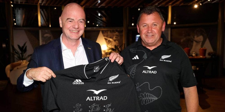 Gianni Infantino: “Fue genial conocer a Ian Foster”