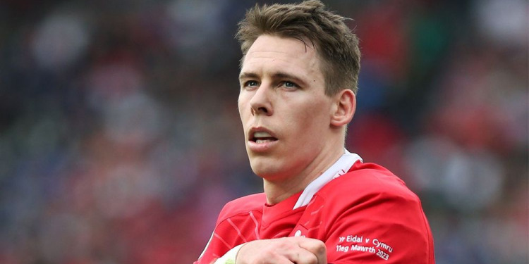 Liam Williams: “Con 100 caps no pago la hipoteca”