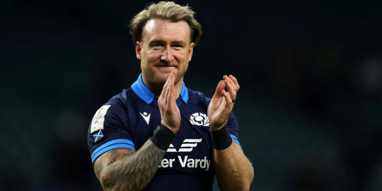 Stuart Hogg se retira con “efecto inmediato”