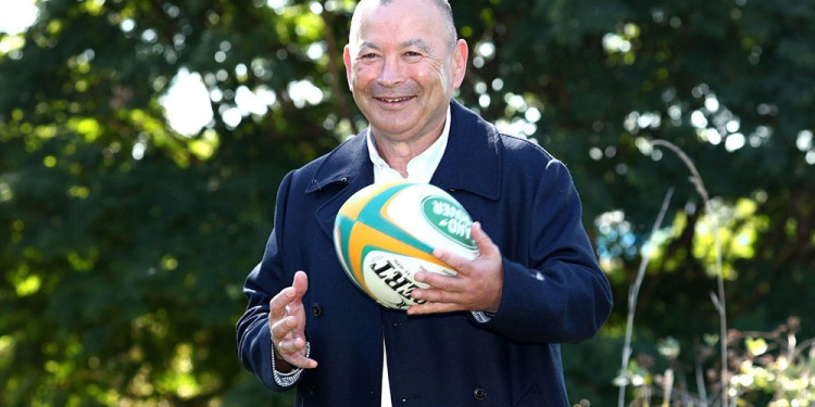 Eddie Jones: “Llevamos un tiempo imitando a Nueva Zelanda, y tenemos que volver a jugar al rugby australiano”