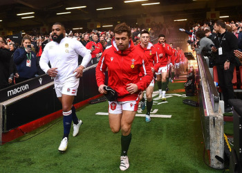 Amistoso: Leigh Halfpenny cumple 100 test con la camiseta de Gales