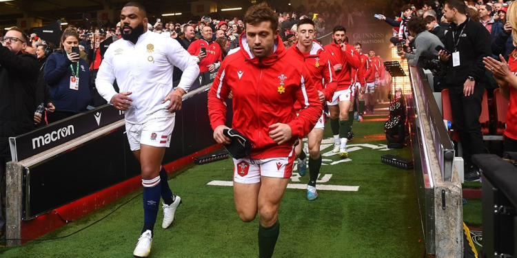 Amistoso: Leigh Halfpenny cumple 100 test con la camiseta de Gales