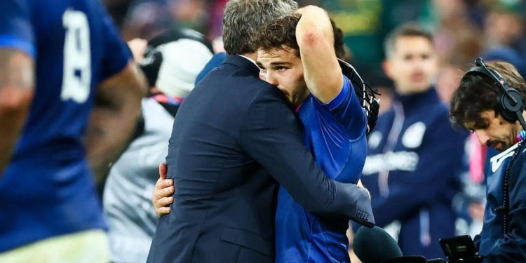 Antoine Dupont: “Es difícil de aceptarlo, hay mucha frustración”