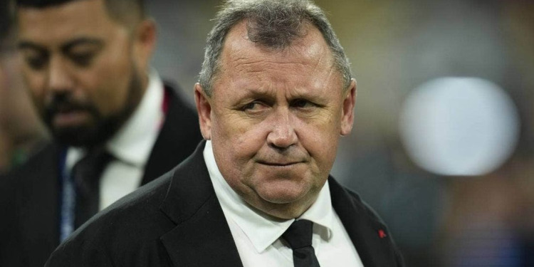 Ian Foster, no descarta entrenar a otro país