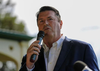 Australia festeja los cambios en el calendario ovalado