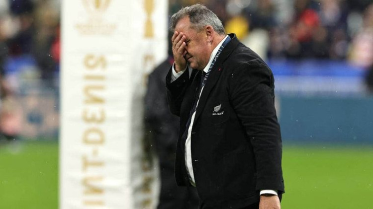 Robertson reemplaza oficialmente a Ian Foster como entrenador de los All Blacks