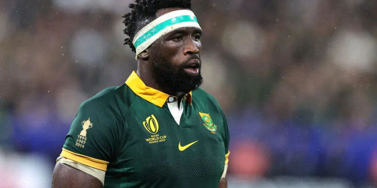 Siya Kolisi: “Cuando escriben el nombre en el trofeo, dice Sudáfrica, no el nombre de un jugador”