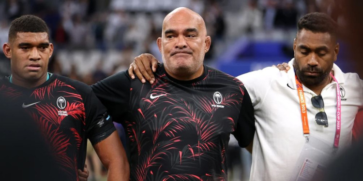 ¡Simon Raiwalui consiguió trabajo!