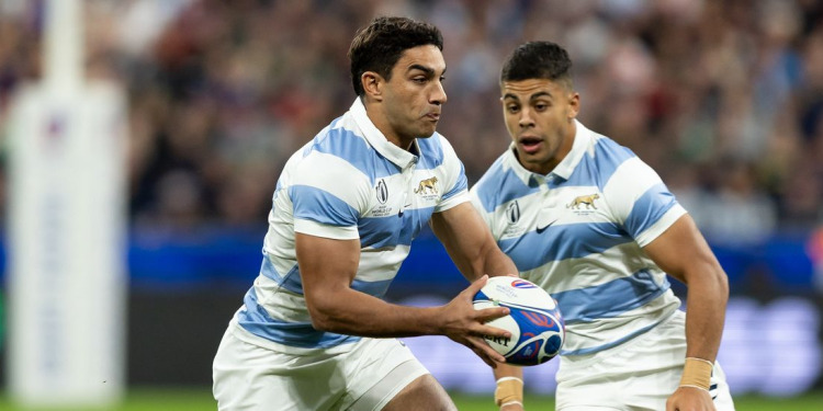 Michael Cheika: “No entiendo cómo Gloucester no pone a Santiago Carreras de 10”