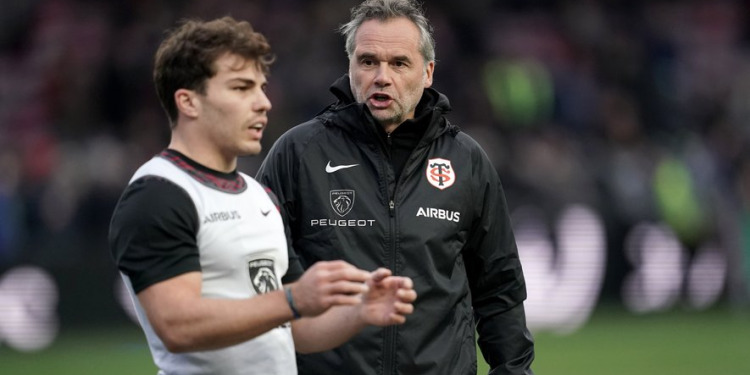 Ugo Mola salió a bancar fuerte a Dupont