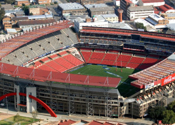 ¿Por qué el estadio icónico Ellis Park está prácticamente vacío?