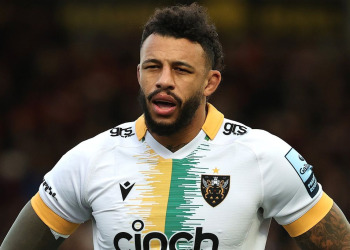 Toulon mostró interés por Courtney Lawes
