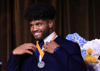 Rob Valetini se quedó con la medalla John Eales