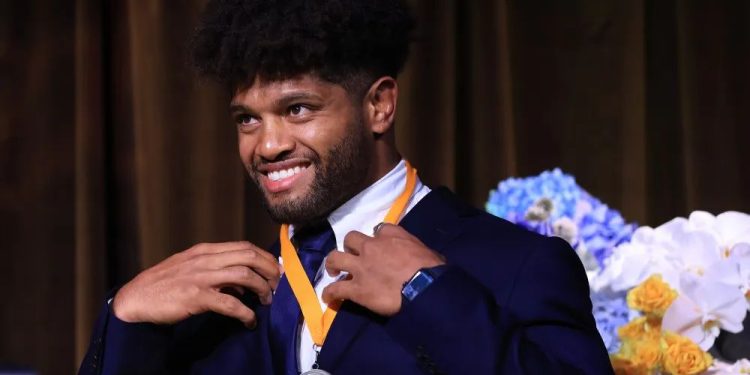 Rob Valetini se quedó con la medalla John Eales