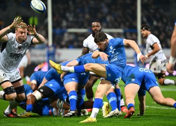 Top 14: Castres pudo con Toulon y sigue dando pelea