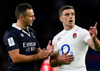 George Ford: “Los pateadores vamos a tener que permanecer como estatuas”