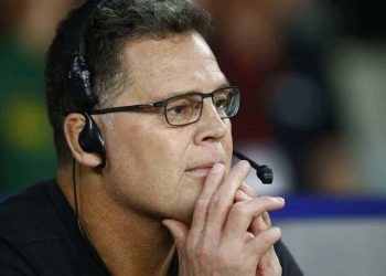 Rassie Erasmus fue reconocido en Sudáfrica