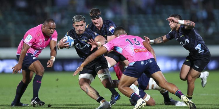Súper Rugby Pacific: Arranque arrollador de Huricanes y Brumbies