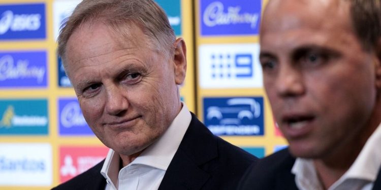 El ex entrenador asistente de los All Blacks, Joe Schmidt, advierte a los rivales de los Wallabies