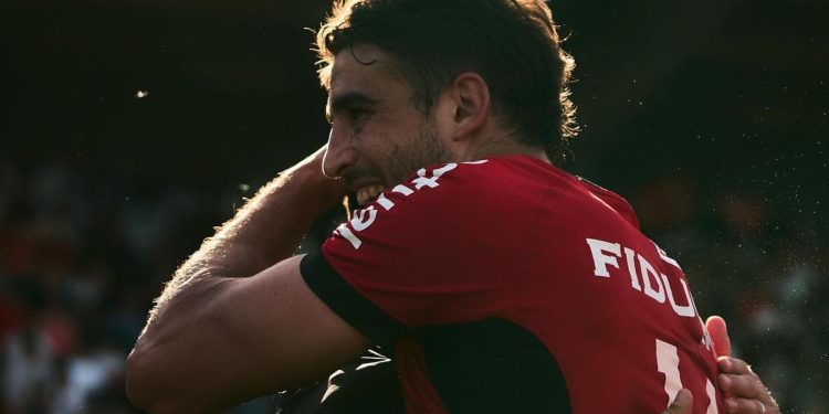 Champions Cup: Juan Cruz Mallía otra vez dejó su sello en Toulouse