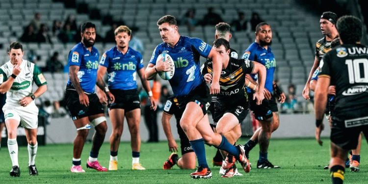 Súper Rugby Pacific: Blues goleó a Force y le mete presión a los “Canes”