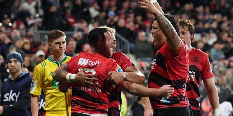 Súper Rugby Pacific: Crusaders le mete presión a Fijian Drua