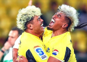 Súper Rugby Pacific: Triunfos apretados de Hurricanes y Chiefs