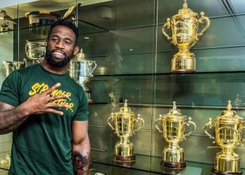 Rassie Erasmus: “Siya será el capitán y volverá a vestir la camiseta número 6”