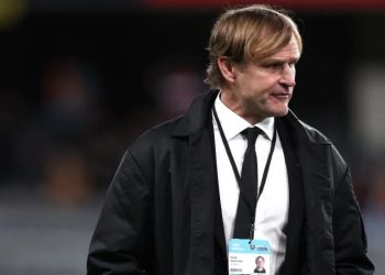 Scott Robertson pide que se acelere el juego