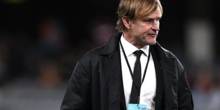 Scott Robertson pide que se acelere el juego