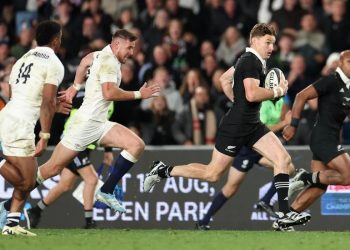 Ventana de julio: Beauden Barrett va de titular en los All Blacks frente a Fiji
